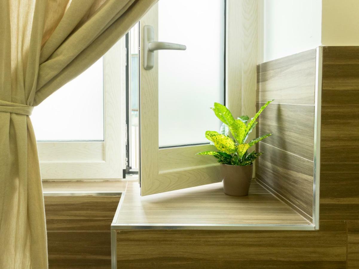 Rooms Stazione Centrale Napoli Eksteriør bilde