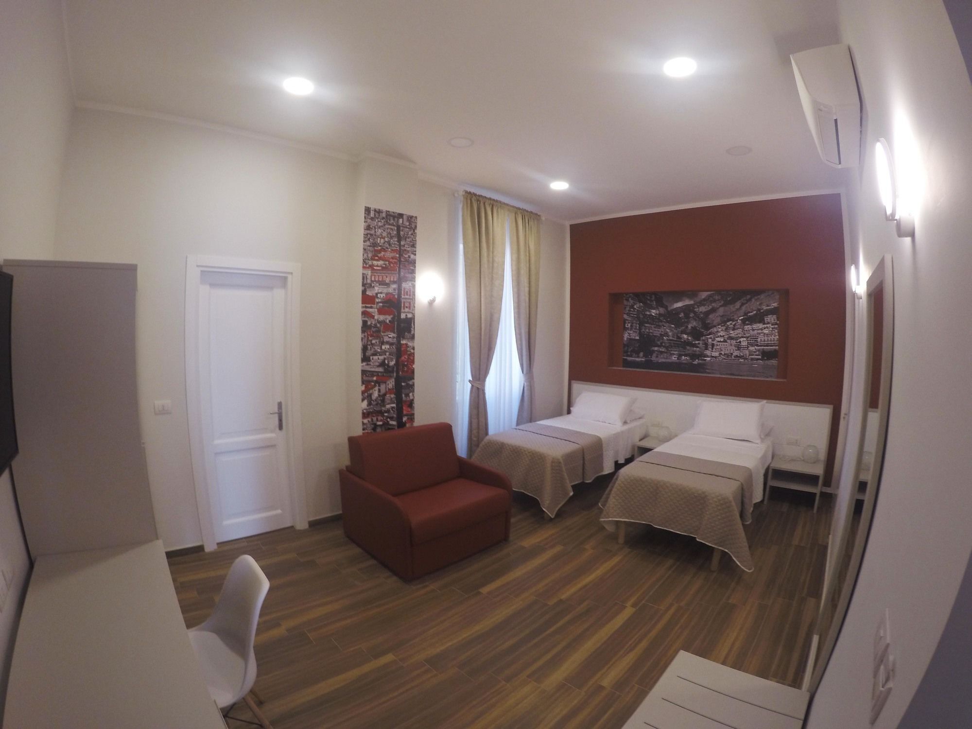 Rooms Stazione Centrale Napoli Eksteriør bilde